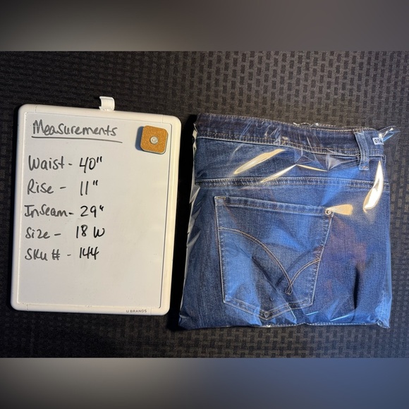 Classic Blue Women's Straight Leg Jeans by Lincoln Outfitters - Picture 8 of 8